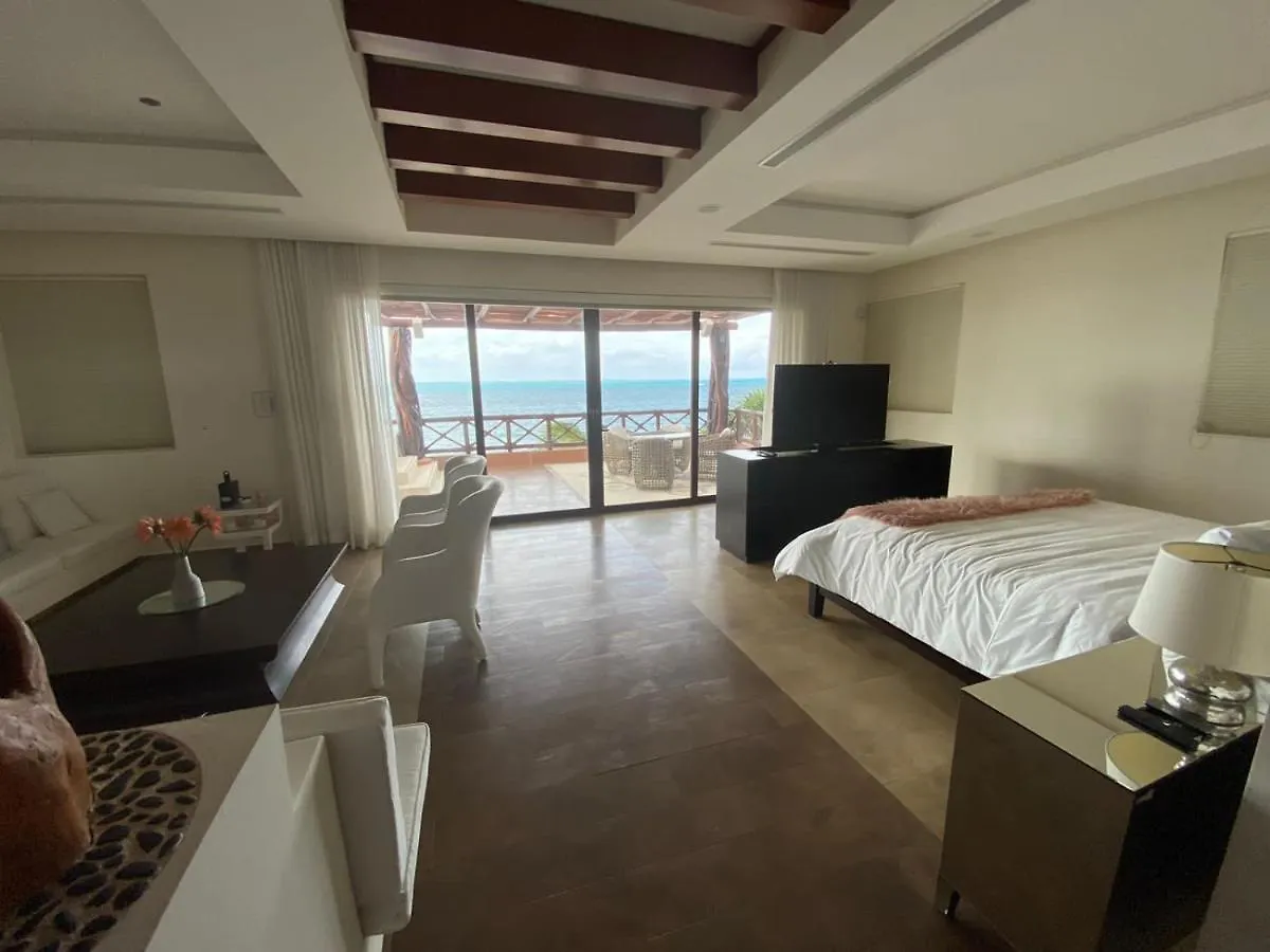Luxury Beachfront Villa - Pez Volador - Hotel Zone  קנקון