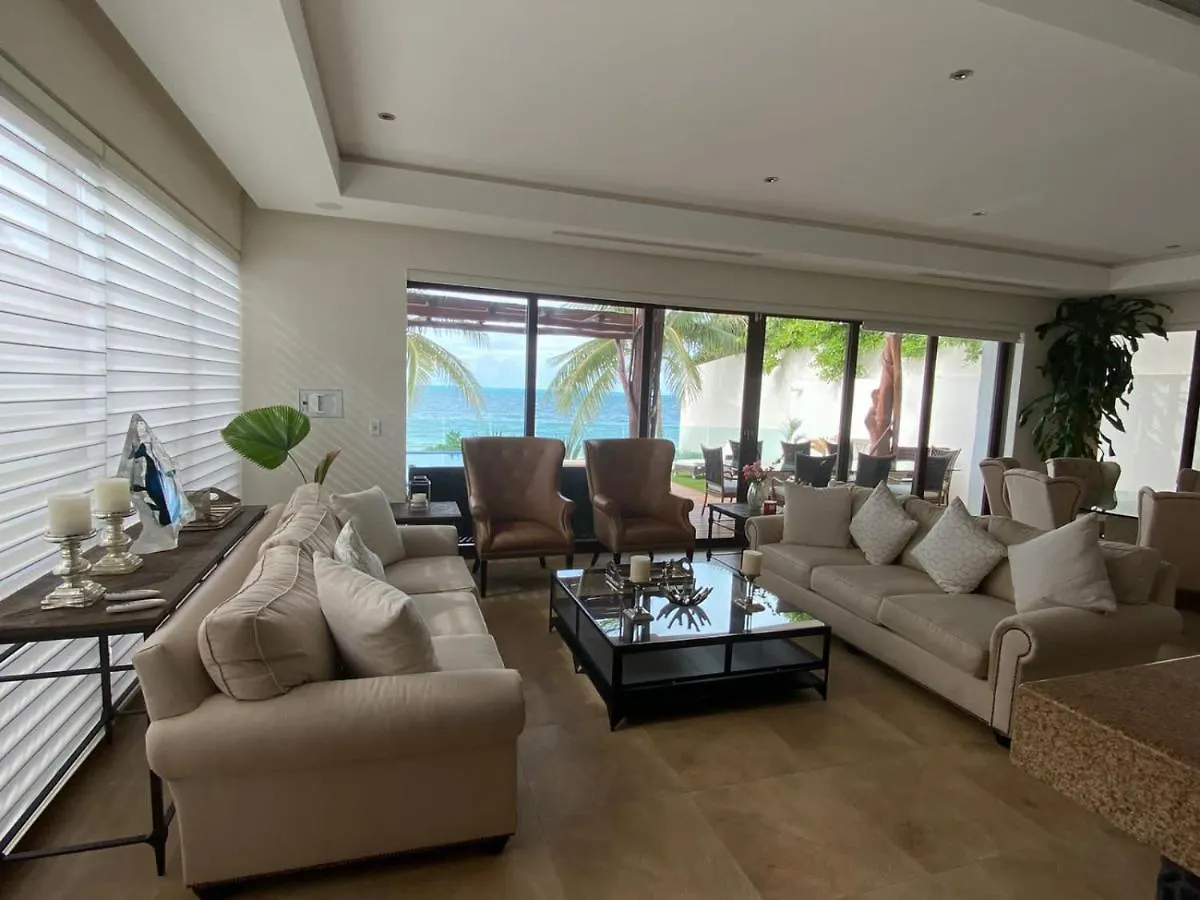 Luxury Beachfront Villa - Pez Volador - Hotel Zone Mexico