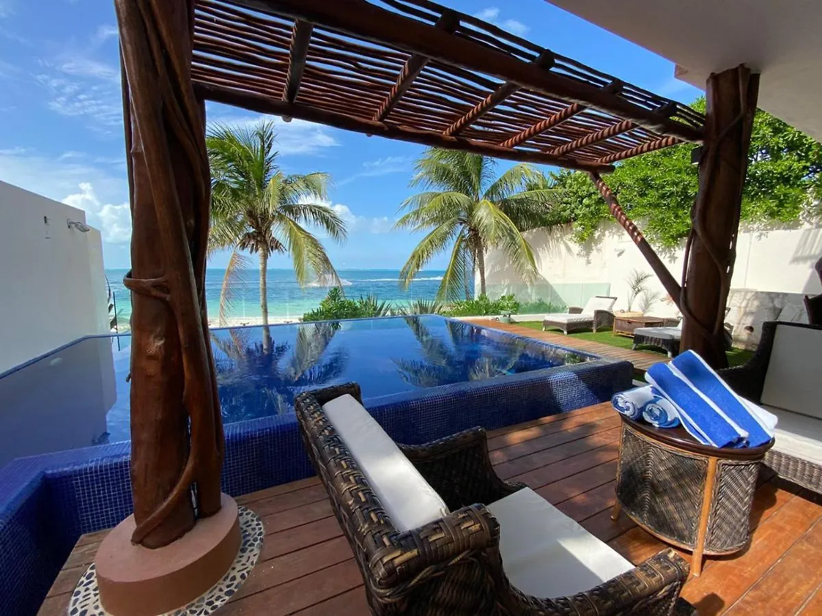 Luxury Beachfront Villa - Pez Volador - Hotel Zone 0*, Cancun Mexico