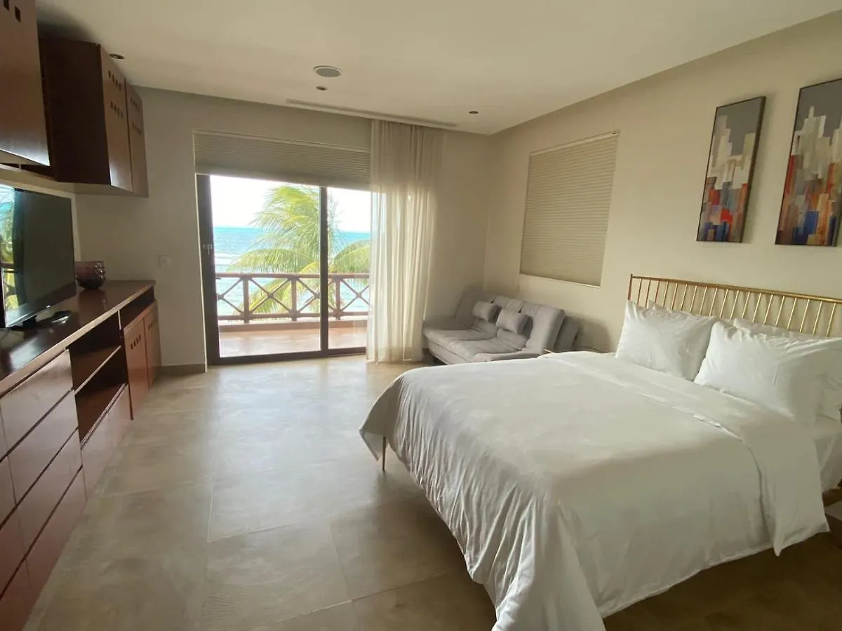 Luxury Beachfront Villa - Pez Volador - Hotel Zone Cancun