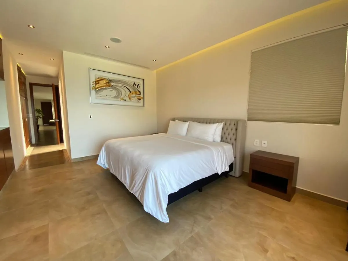Luxury Beachfront Villa - Pez Volador - Hotel Zone 0*, Cancun