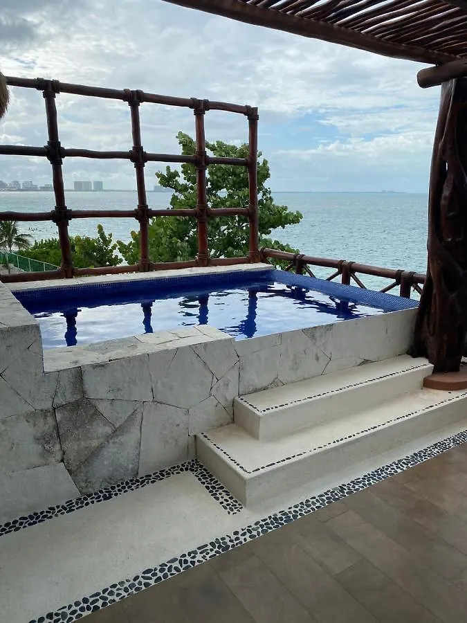 Luxury Beachfront Villa - Pez Volador - Hotel Zone 0*, Cancun Mexico